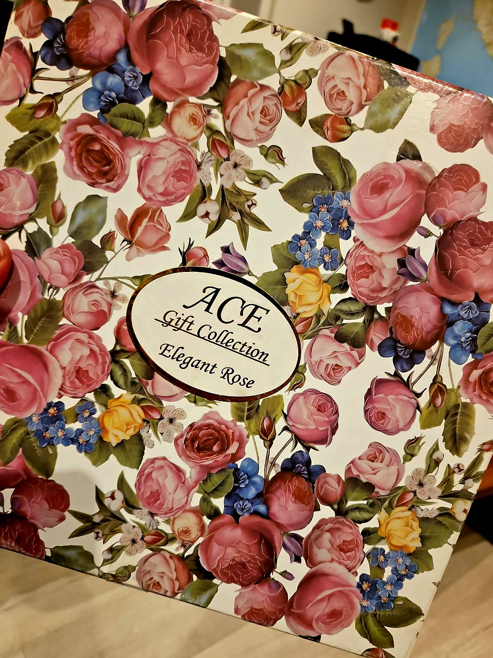 Thumbnail: Boxed & unused, Canadian Royal Elfreda triple serving dish in 'Elegant Rose' 