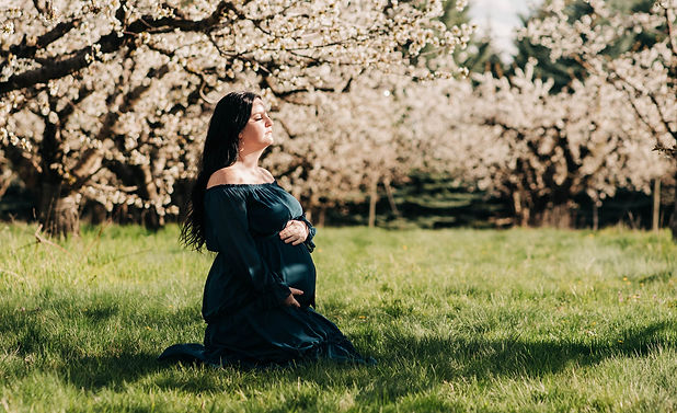 outdoor maternity photography
