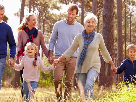 Grands-parents : l’erreur interdite qui peut briser la confiance des parents