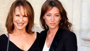 Obsèques de Nathalie Baye : cette tendre photo avec Laura Smet intégrée dans le livret de messe