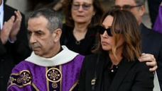 Obsèques de Nathalie Baye : ce lien discret entre le prêtre officiant et Laura Smet qui donne un sens encore plus intime à la cérémonie