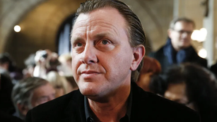 "Mes enfants mesurent vraiment à quel point leur grand-père est encore présent" : Claude François Jr. se confie sur le retour inattendu de Le Mal-aimé