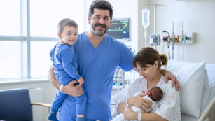 "Entre lumière et silence" : le parcours intime de Patrick Fiori, au-delà des chansons et des regards