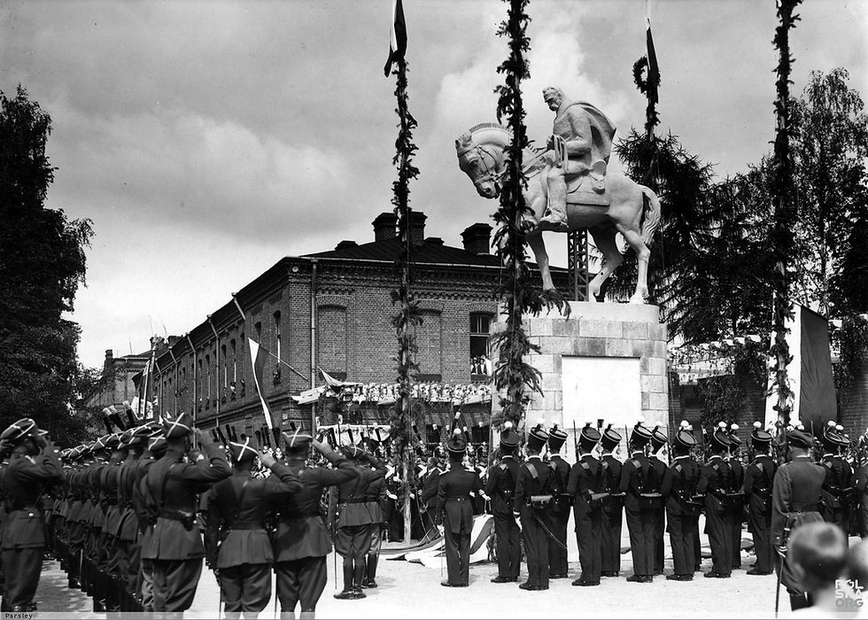 Odsłonięcie pomnika. Rok 1932.
