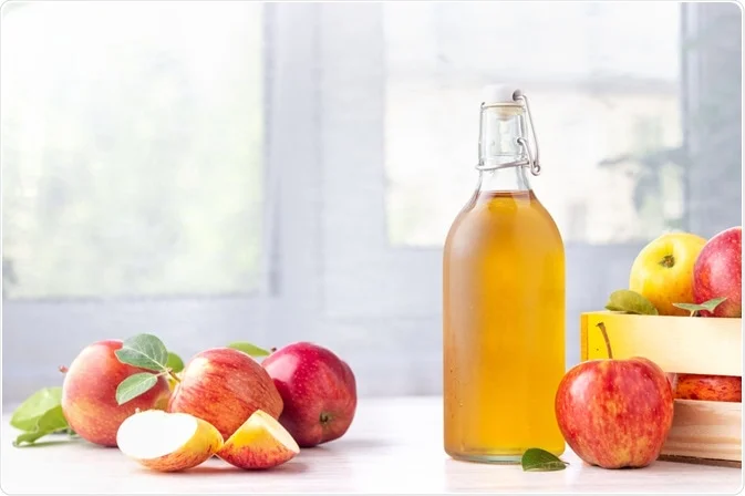 🍎✨ How to Clean With Apple Cider Vinegar (and When Not To!)