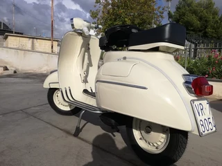 Vespa gl