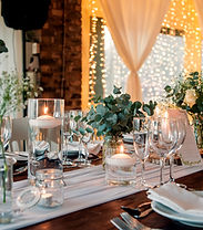 Wedding Table Arrangement_edited.jpg