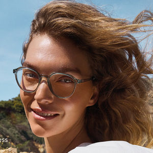 SILHOUETTE CLEAR SKY