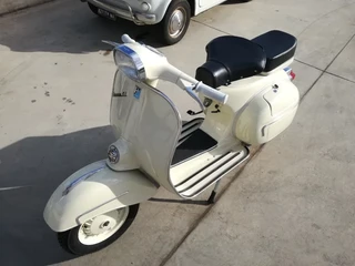 Vespa gl