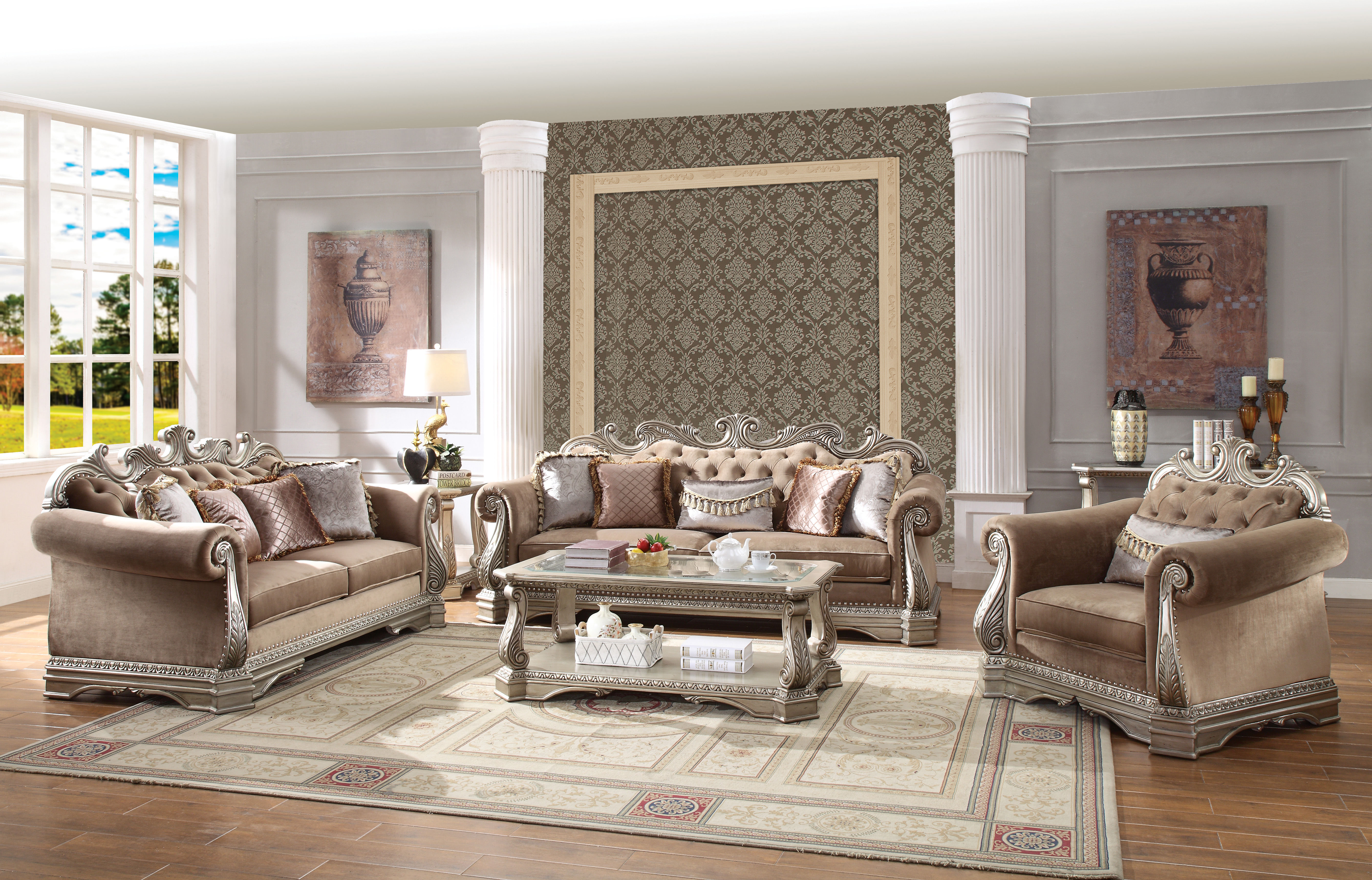 Sofa (w/5 Pillows)