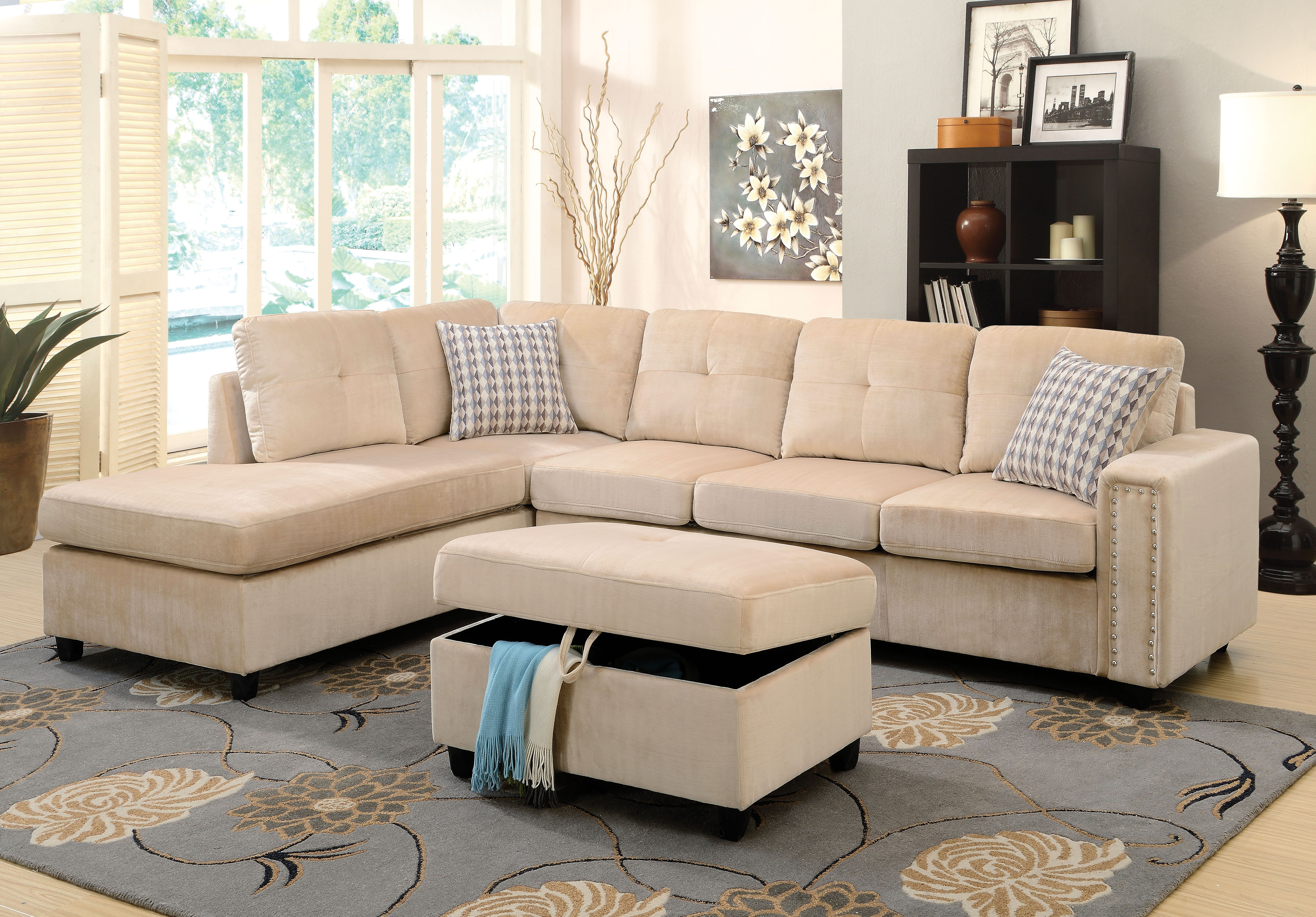 Ottoman w/Storage