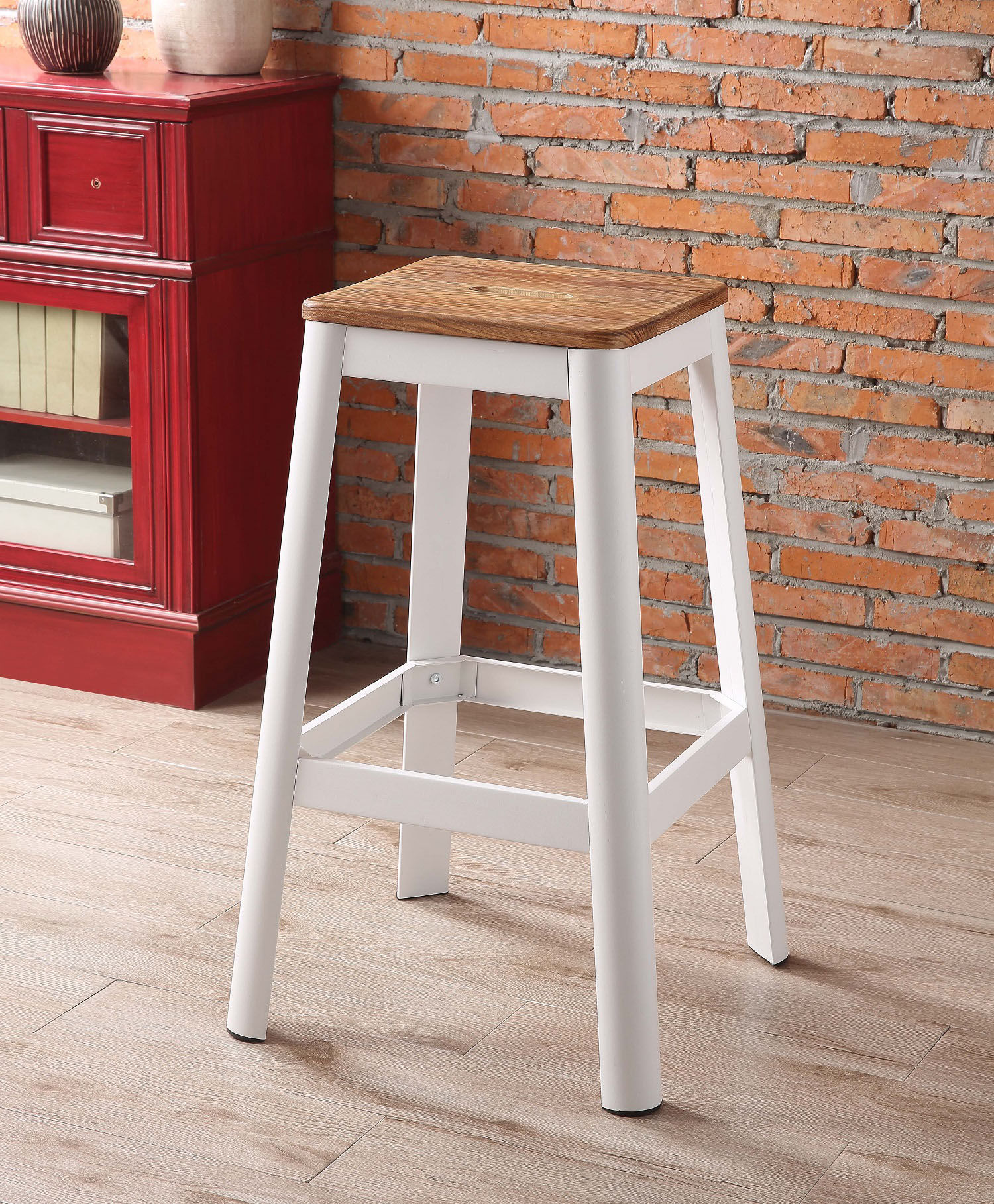 Bar Stool (1Pc)