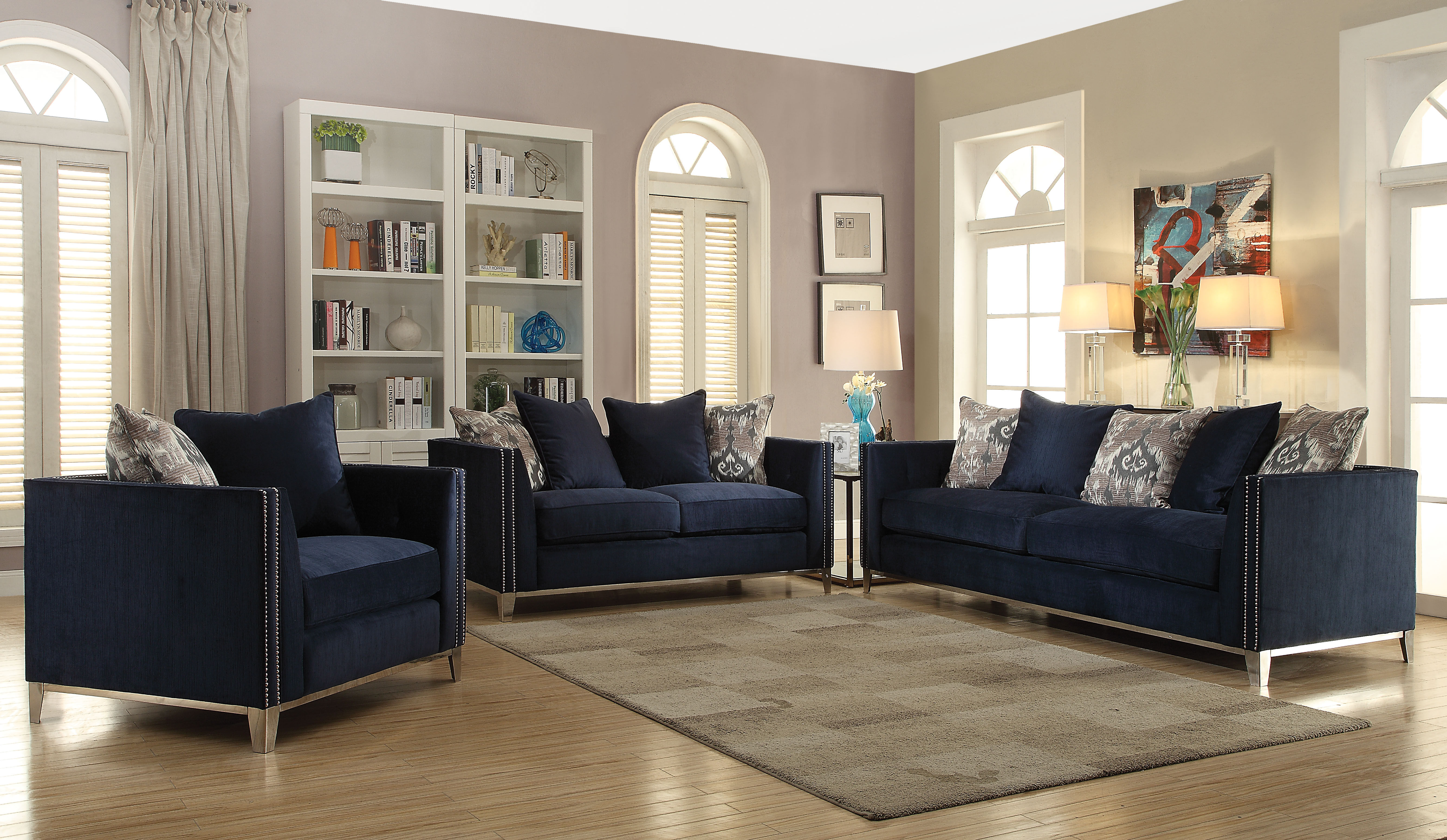 Sofa (w/5 Pillows)