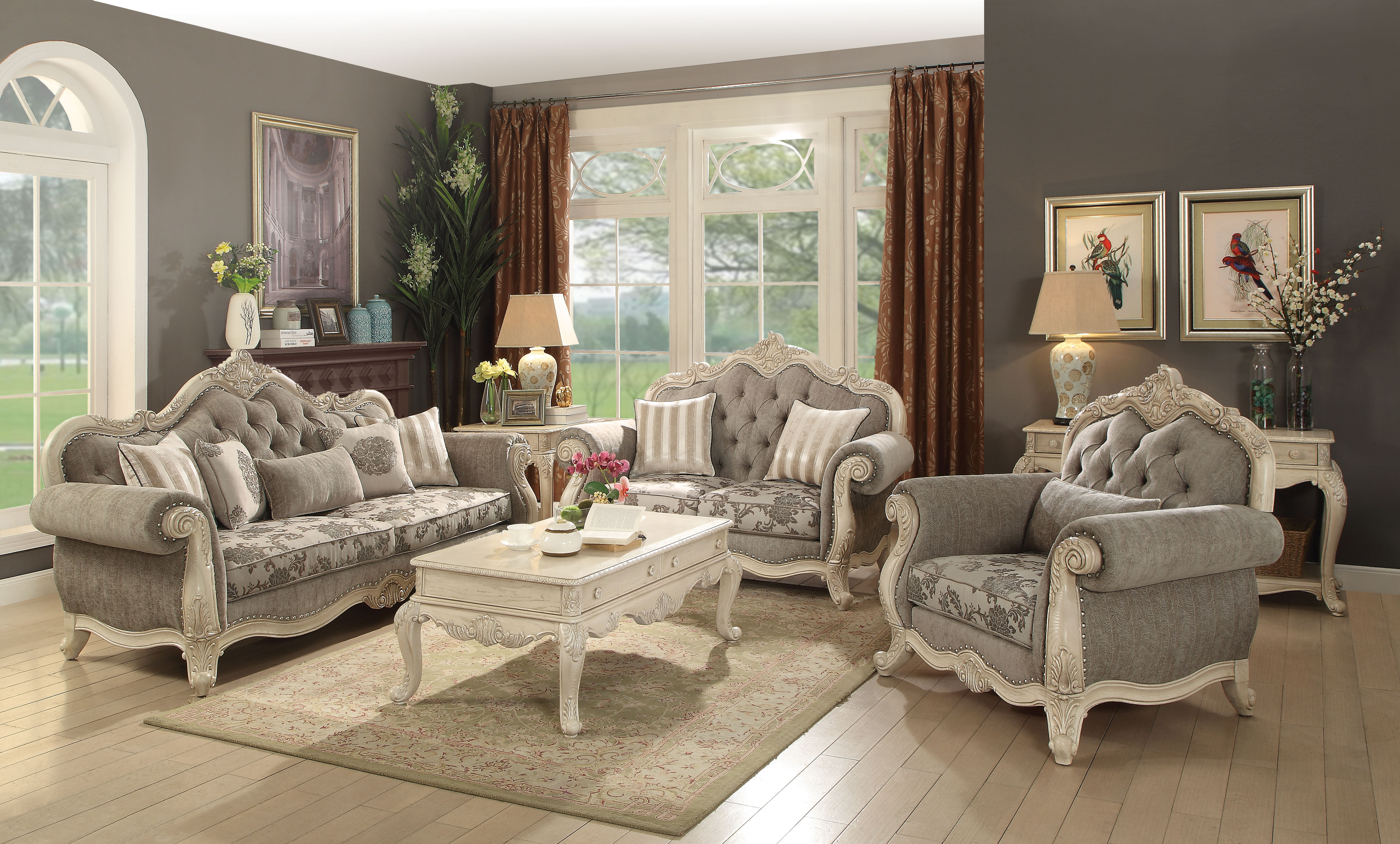 Sofa (w/5 Pillows)