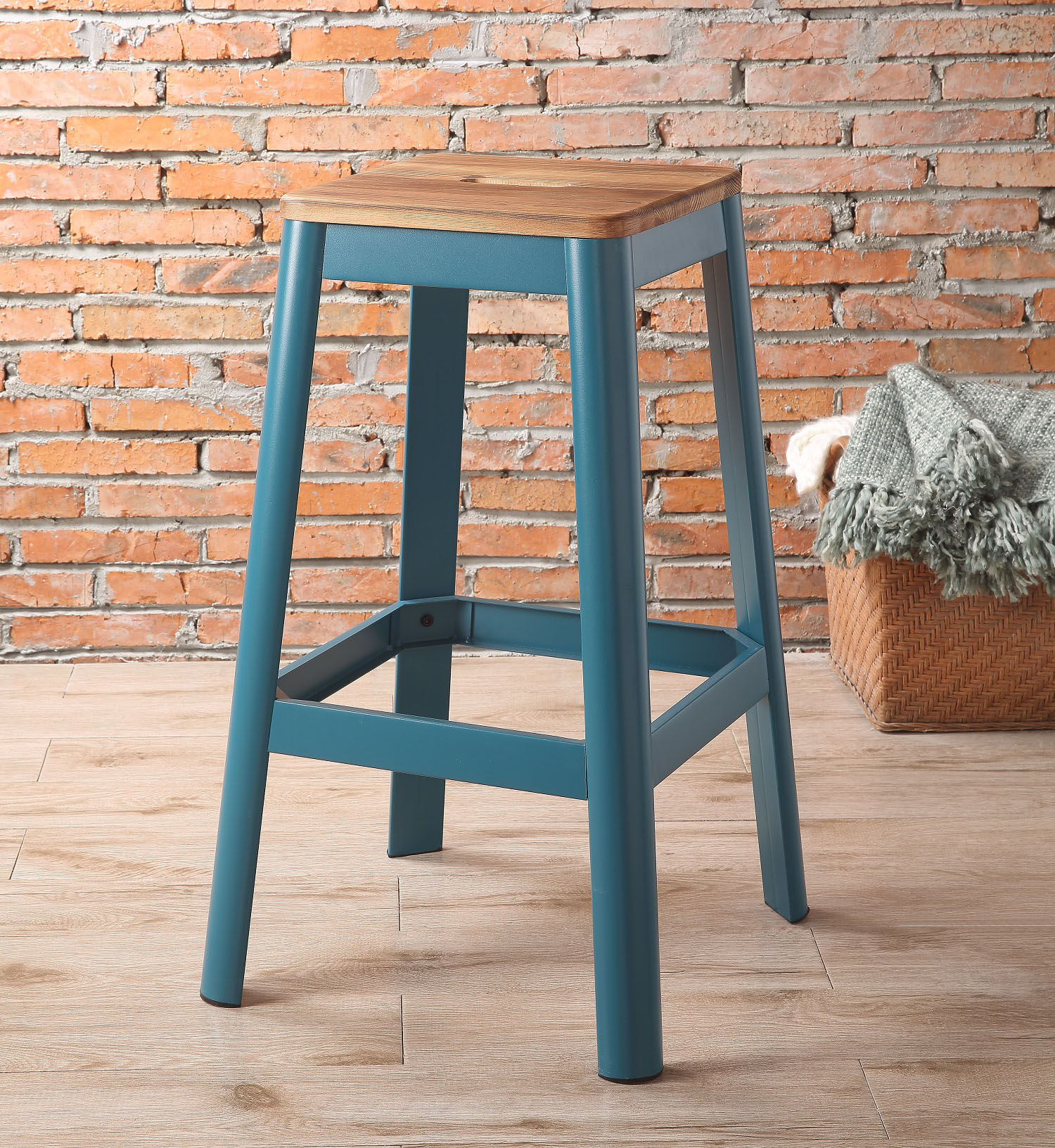 Bar Stool (1Pc)