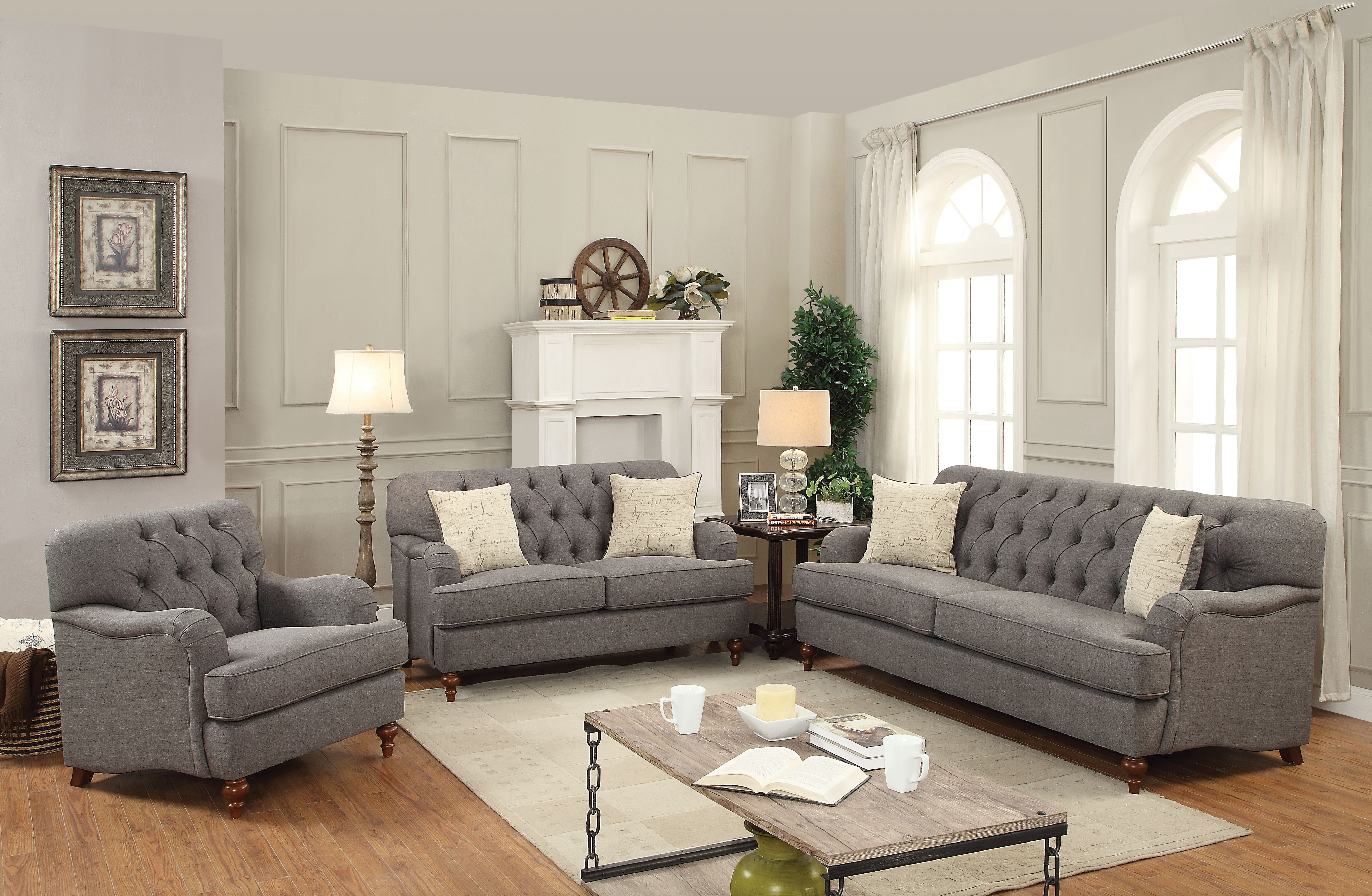 Sofa (w/2 Pillows)