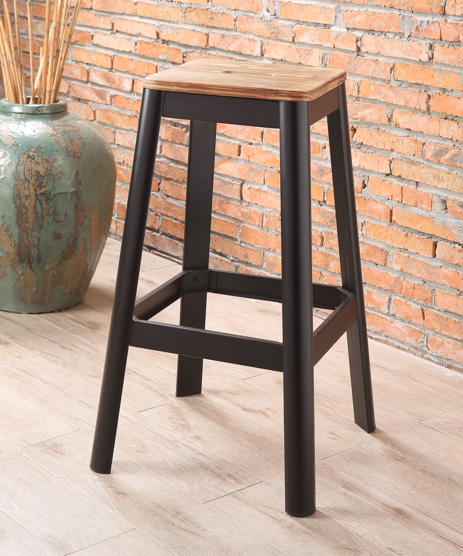 Bar Stool (1Pc)