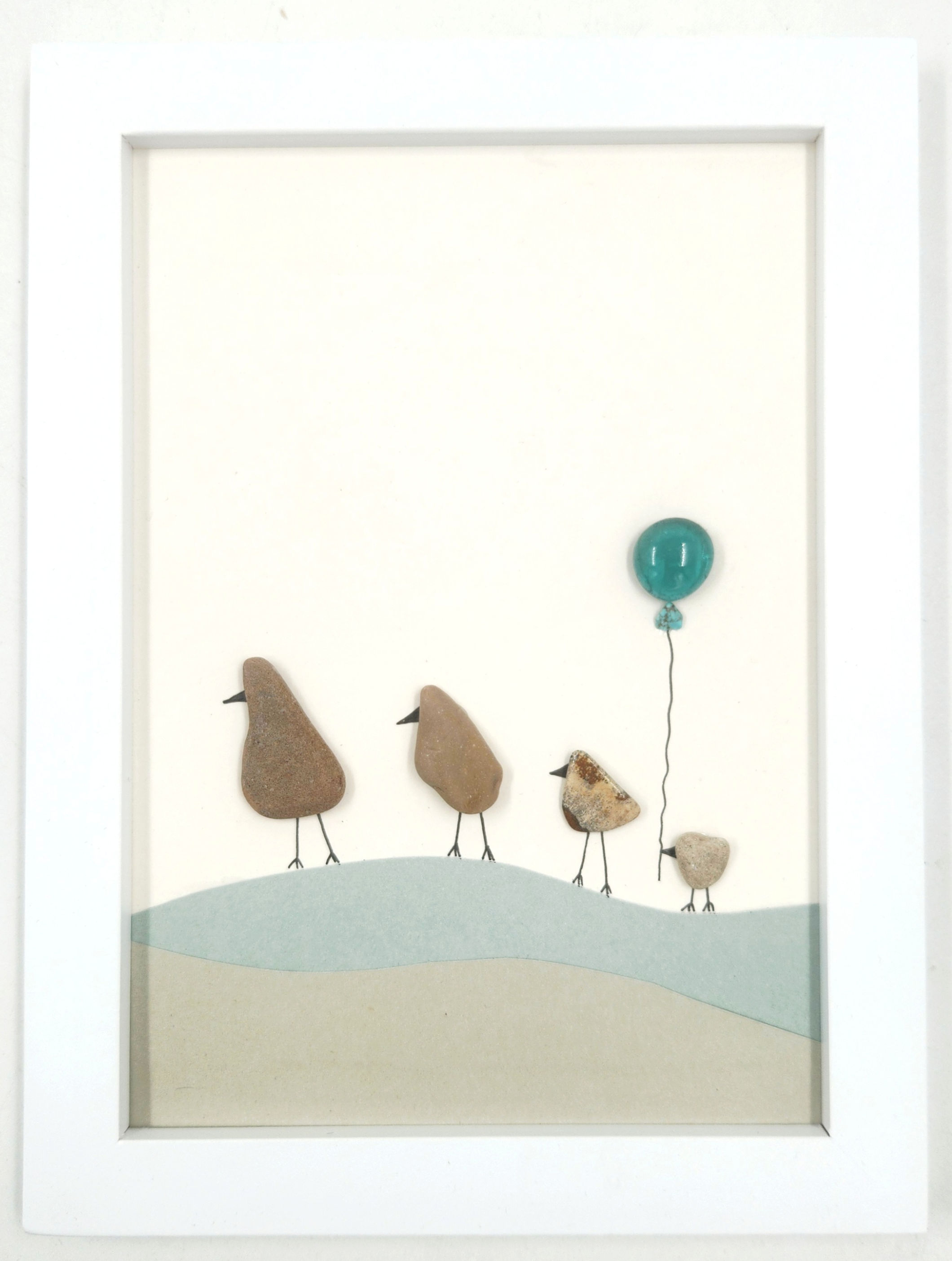 משפחה הולכת יחד - תמונה ראשית