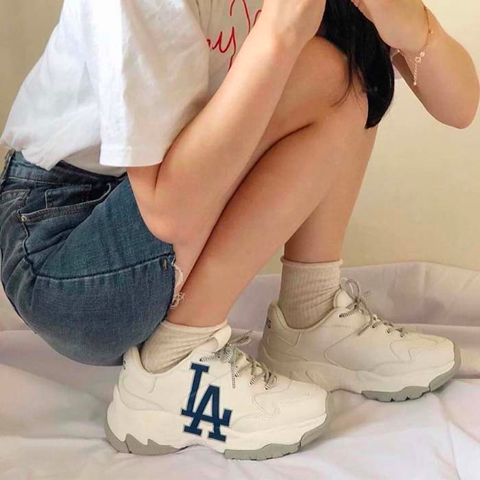 sneaker-nu