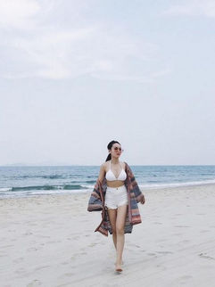 Đi biển nên mặc gì? Bí quyết mix & match trang phục biển phù hợp