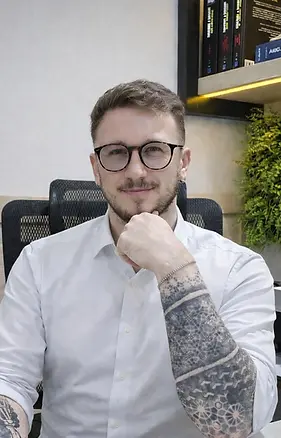 Nathan Marostica Catolino Médico Reumatologista em Curitiba