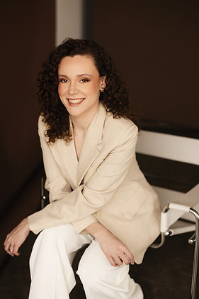 Clarice Juski Médica de Família e Comunidade