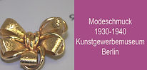 Modeschmuck 1930-1940 Kunstgewerbemuseum Berlin.jpg