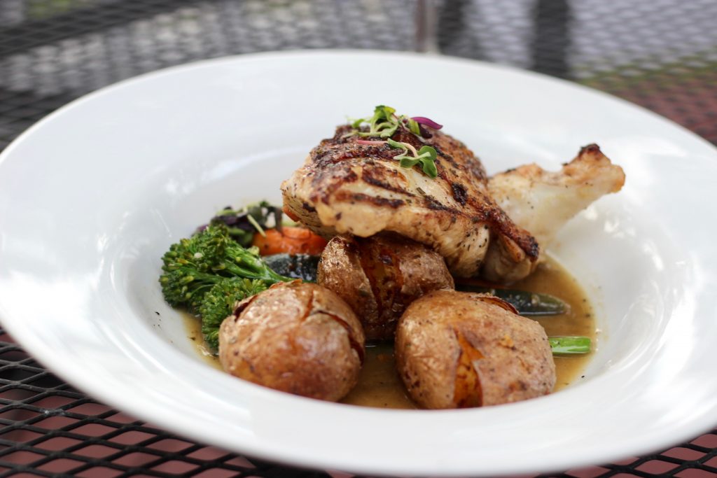 Restaurant In Avon Avon Veranda Bistro & Bar