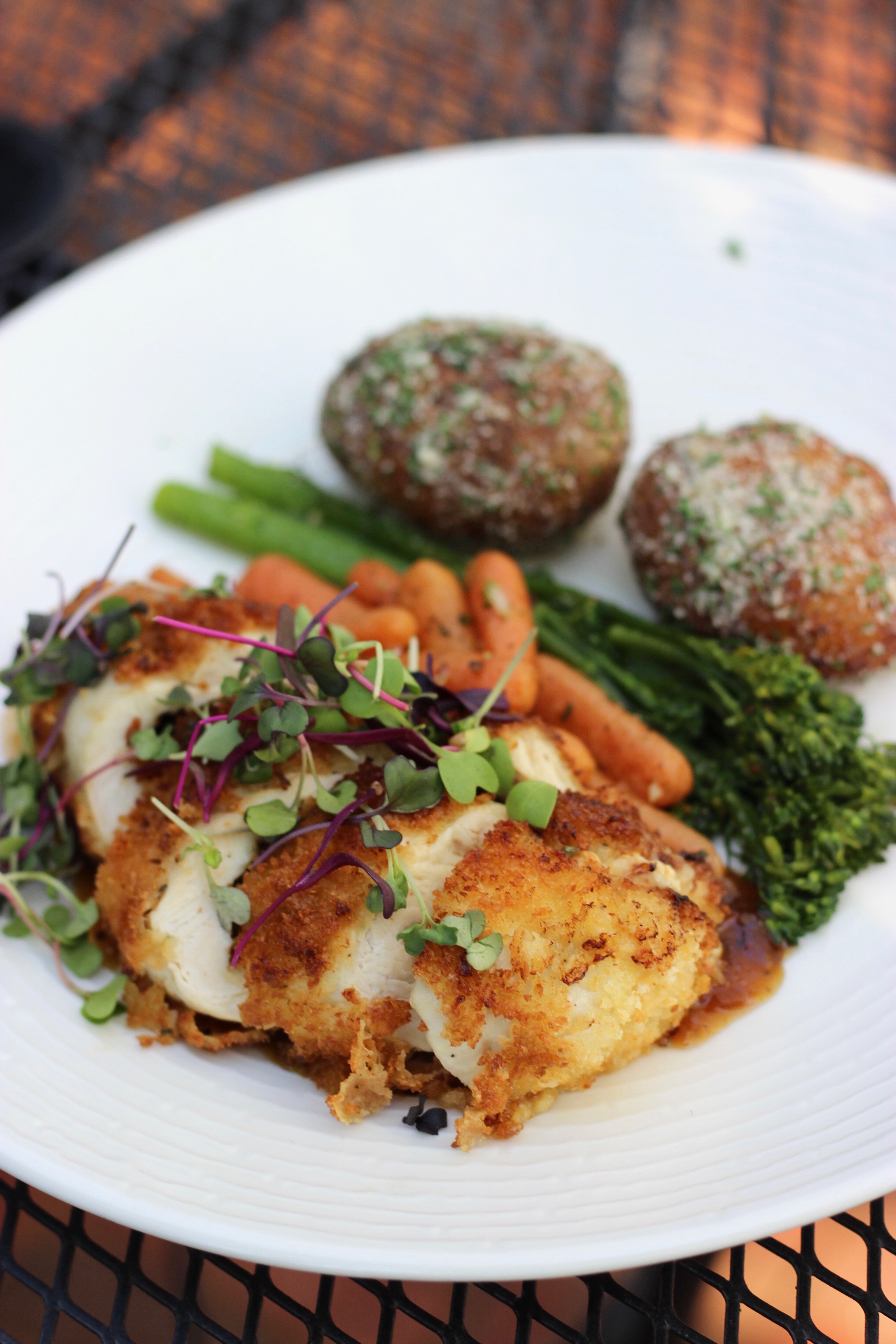 Restaurant In Avon Avon Veranda Bistro & Bar