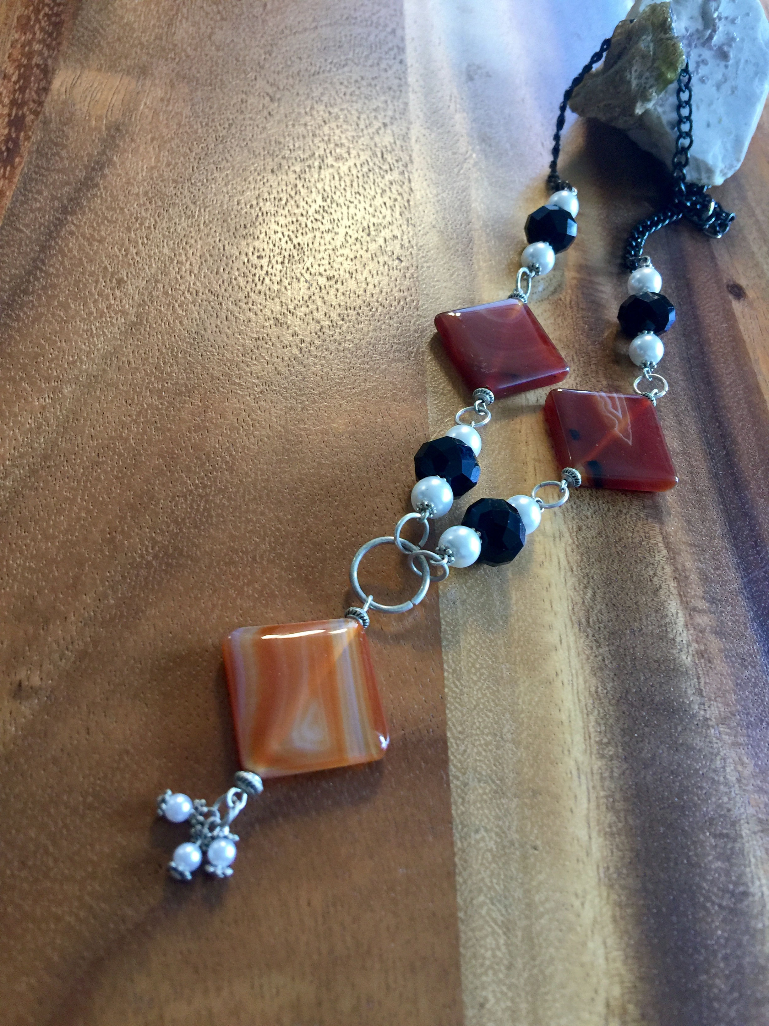 Carnelian Agate Necklace for a Bold and Beautiful Look