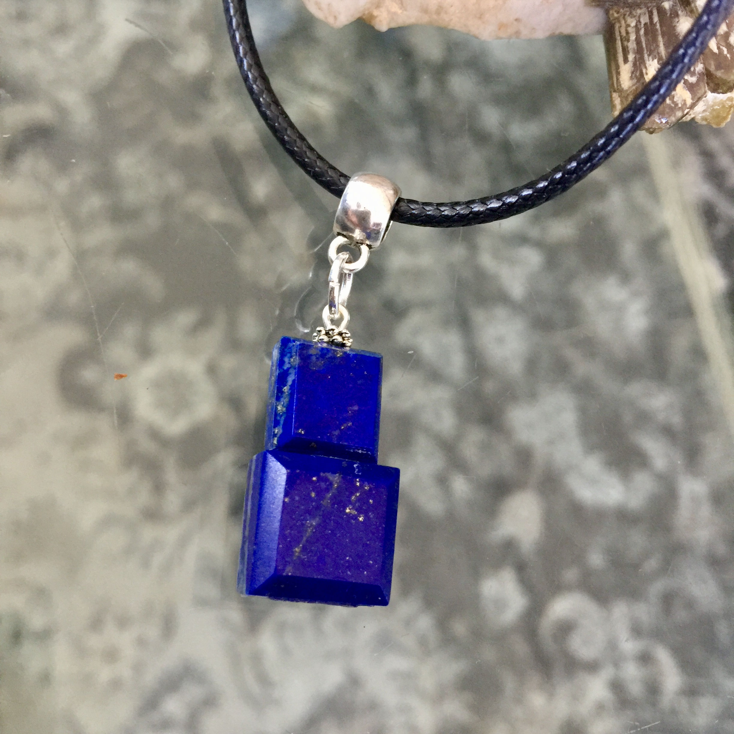 Genuine AAA-Lapis Lazuli Pendant