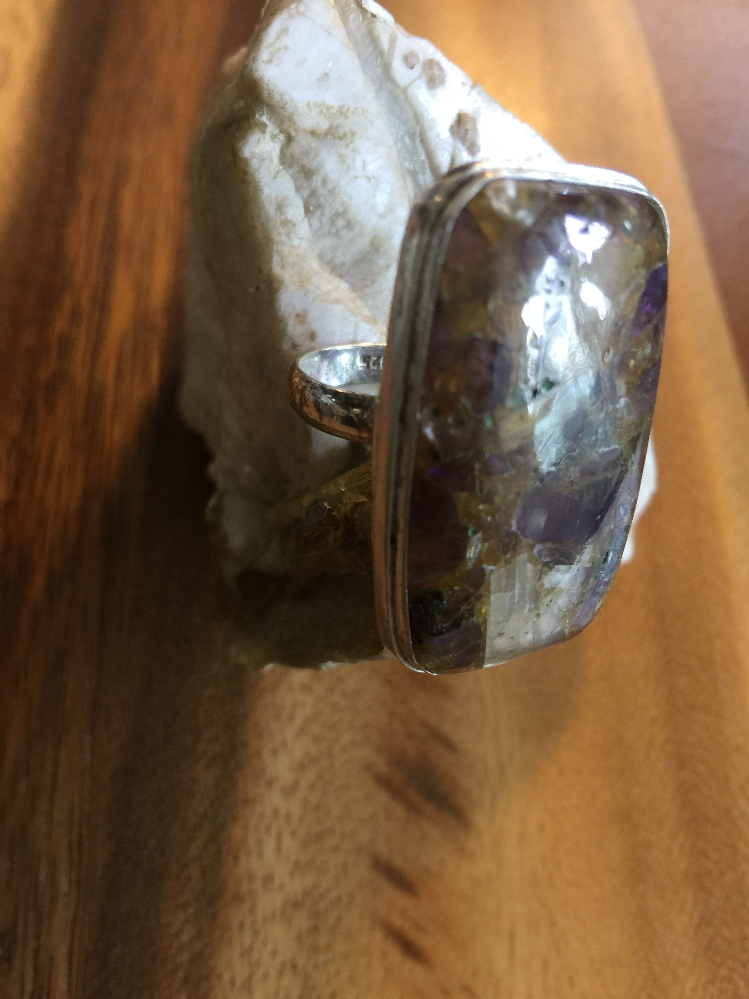 Exquisite Gemstone Fashion Ring