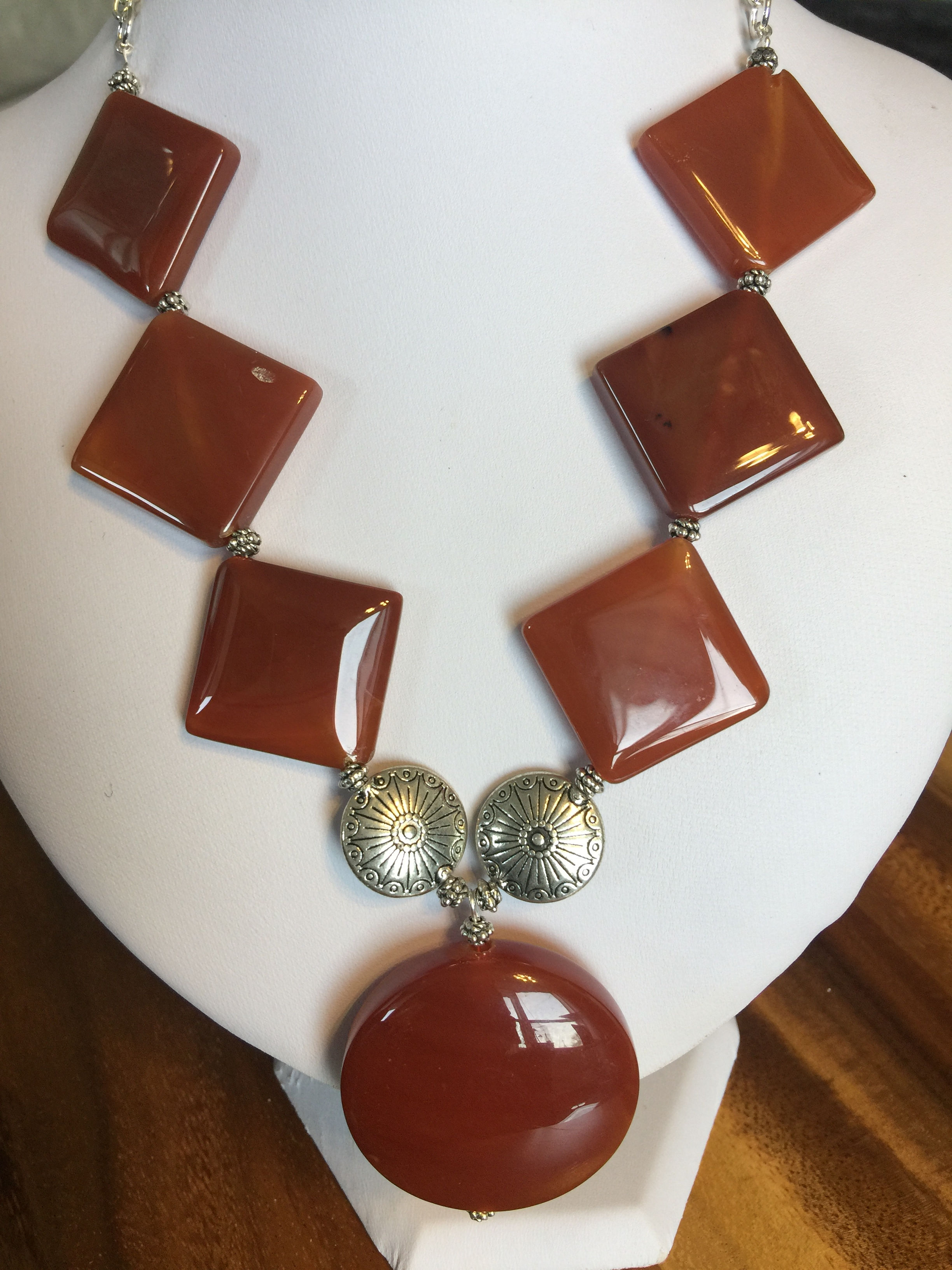 Beautiful Agate Stone Necklace, Natural Stone