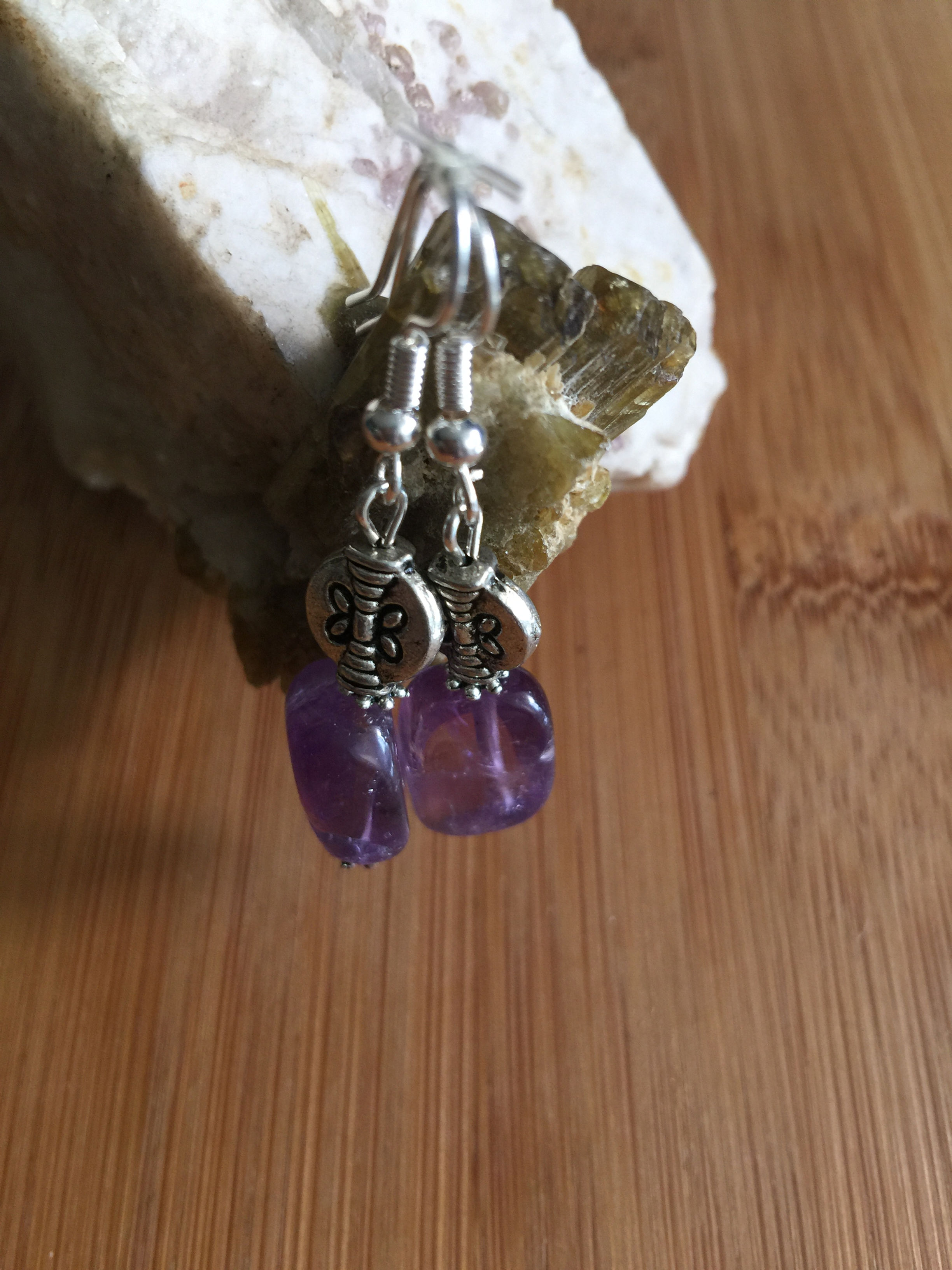 Gemstone fashion Drop earring.