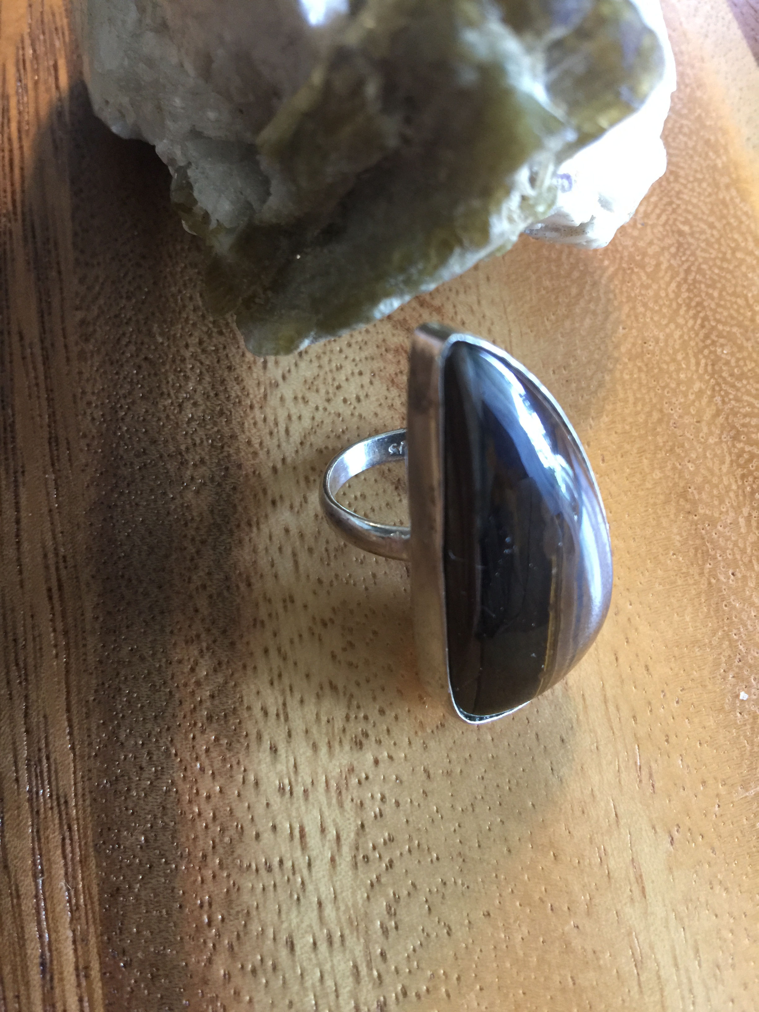 Exquisite Gemstone Fashion Ring