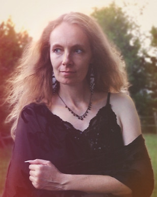Theresa Mix - Kansas based band Tapistry - vocals and keyboards.jpg