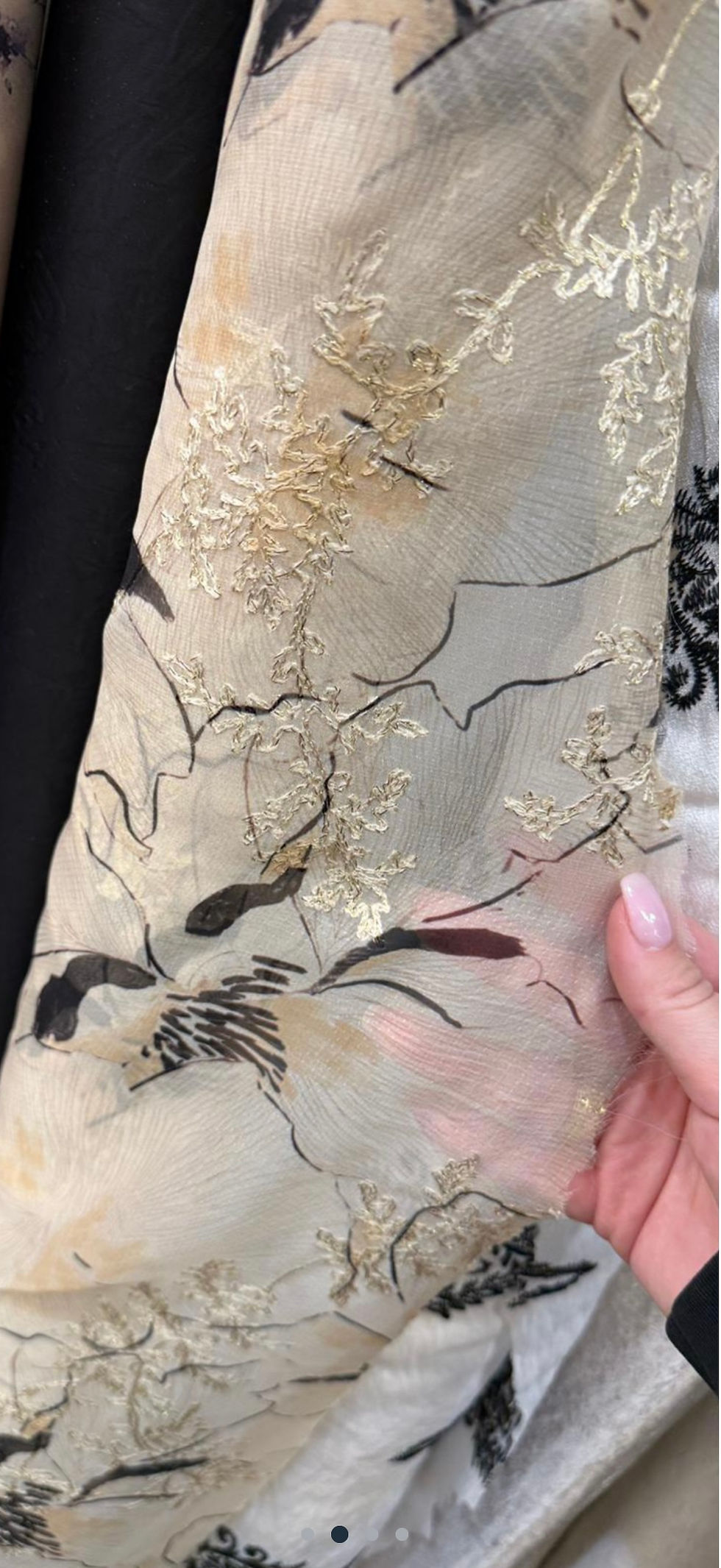 תמונה ממוזערת: מטפחת דגם קרן מרובעת / לונג
