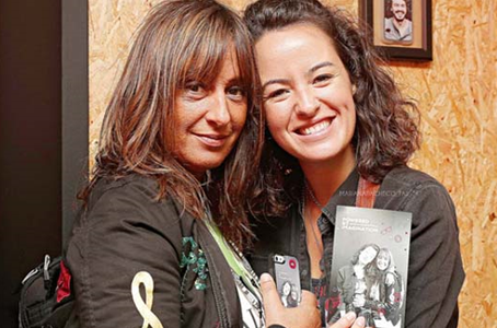 MARIANA PACHECO DIVERTE-SE COM A MÃE NO NOS ALIVE