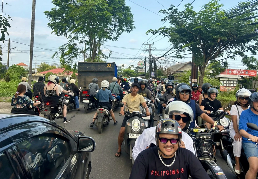 Bali traffic congestion on Canggu roads — the problem the water taxi is designed to solve for travellers heading to and from Ngurah Rai Airport