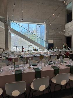 centre de table moderne pour un mariage au MAJ