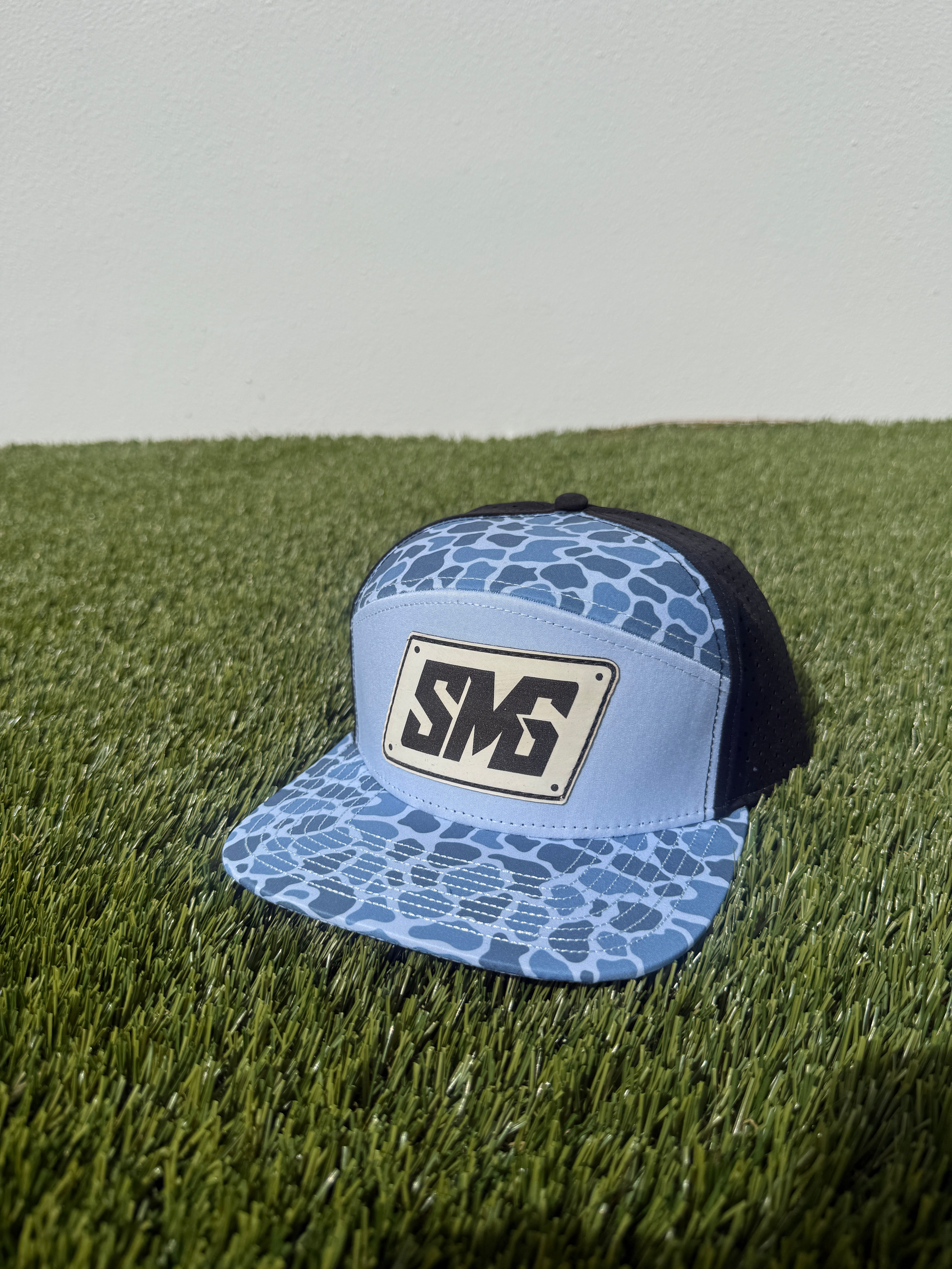 Blue camo snap back 