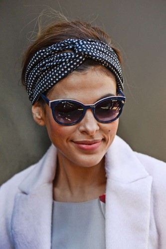 Eva Mendez in a headscarf à la Beauvoir