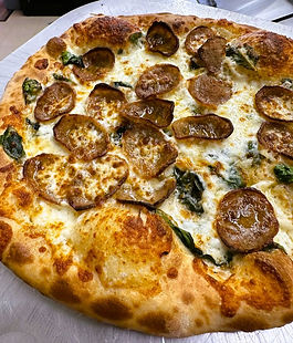 dunebilly-pizza-italian-sausage-spinach-basil-garlic-mozzarella-olive-oil.jpg