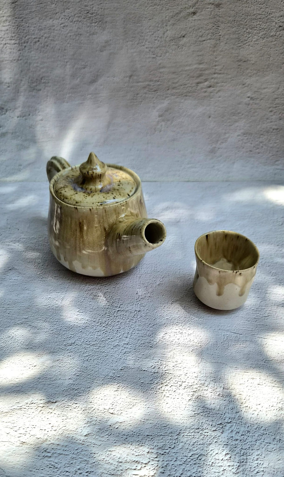Thumbnail: Sand Drip Teapot