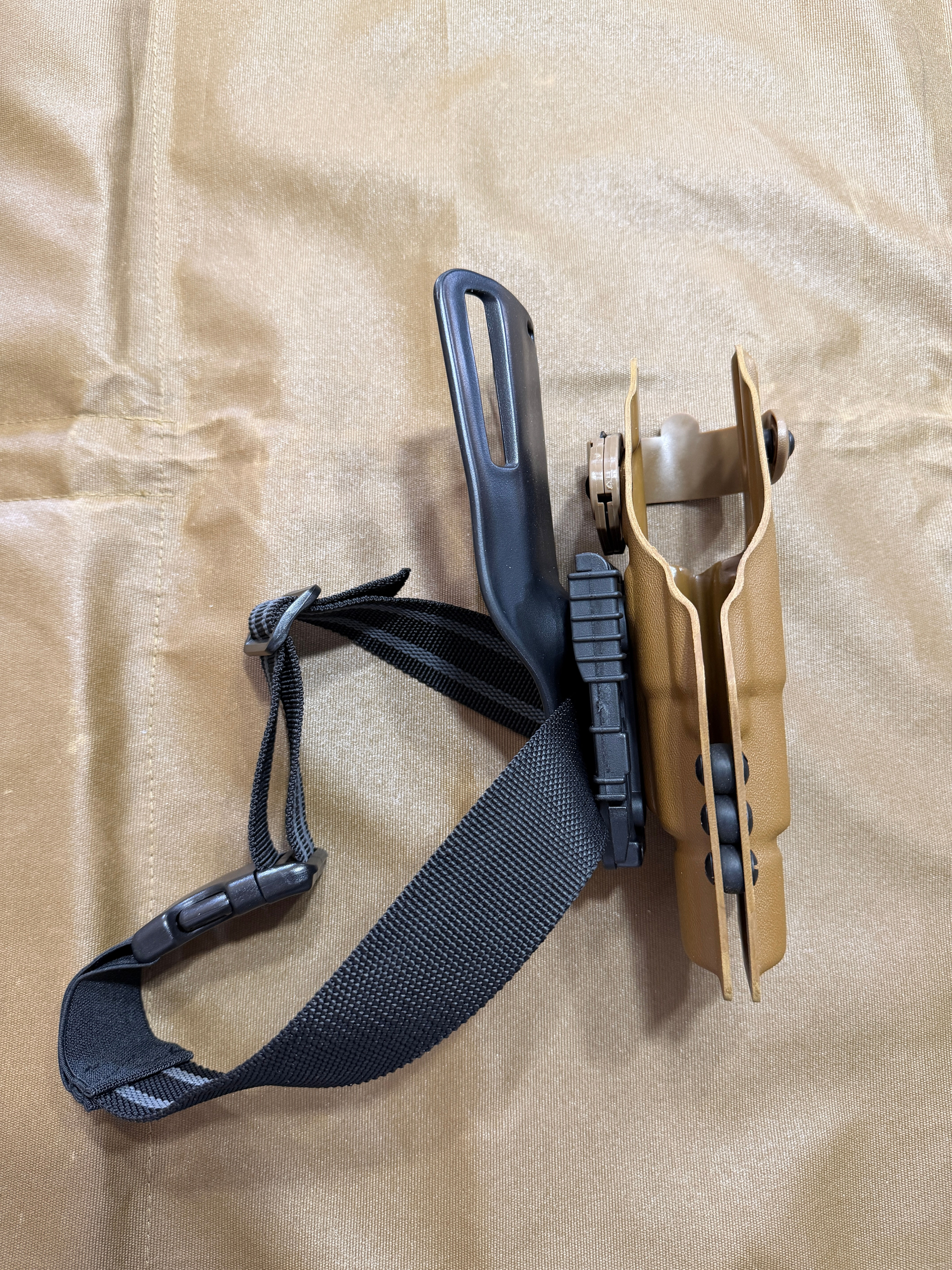 Glock X300 Coyote Safariland QD Holster