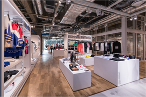 Renovación del Adidas Brand Center en Tokio