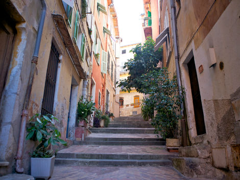 8 of the Most Beautiful Towns to Visit in the Southeast of France