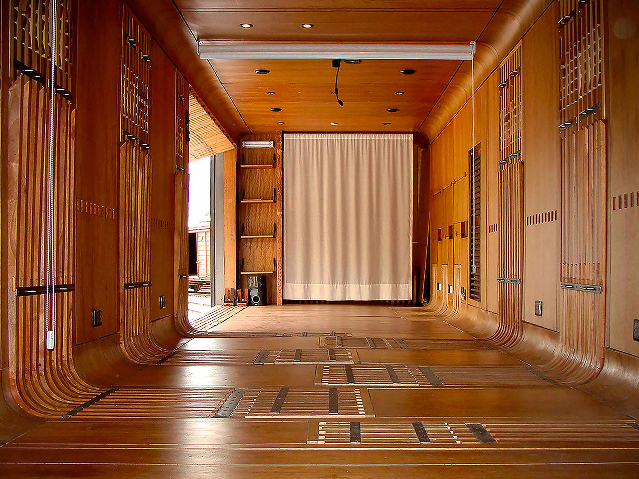 IKONESTUDIO | Vagón de alfaro 