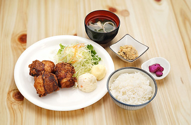 濃厚コク旨ソースザンギ定食.jpg