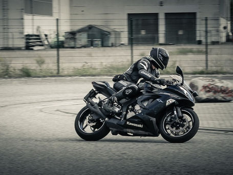 Motorcycle Cornering Tips: A Comprehensive Guide to Riding Safely and Effectively